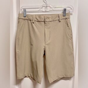 Vineyard Vines Boys Performance shorts. Tan. Large